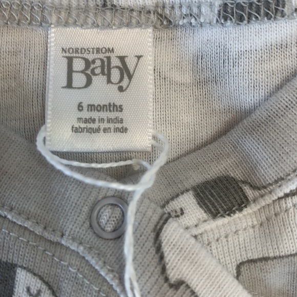 NWOT NORDSTROM BABY FOOTIE SIZE 6 MONTHS - Picture 3 of 5
